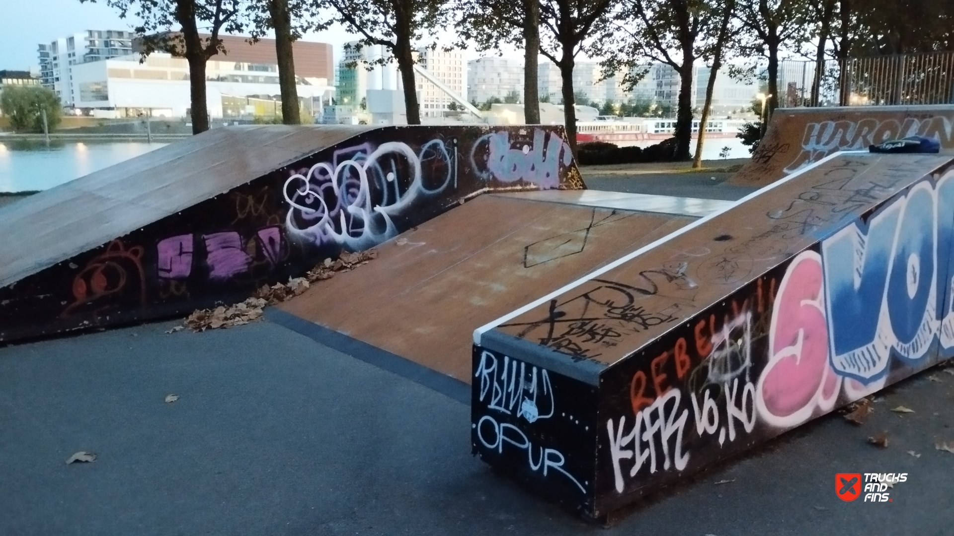 Asnières-sur-Seine skatepark